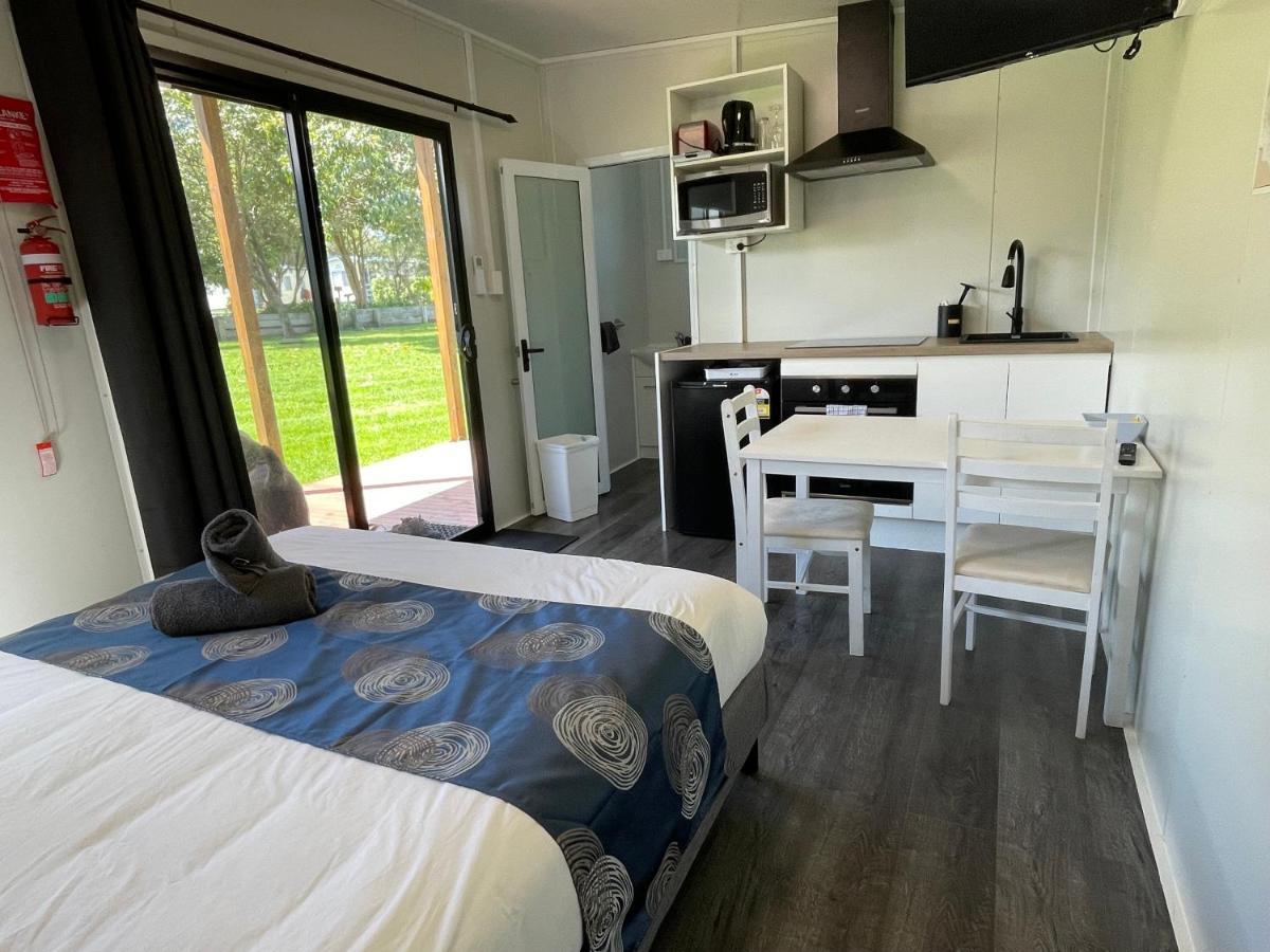 Marlo Caravan Park & Motel Экстерьер фото